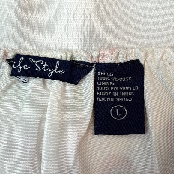 NWT Life Style Floral Skirt - Picture 3 of 6